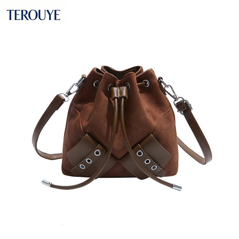TEROUYE Autumn and winter retro style bucket bag for women s new fashionable niche drawstring design handbag suede luxury Luxury bag