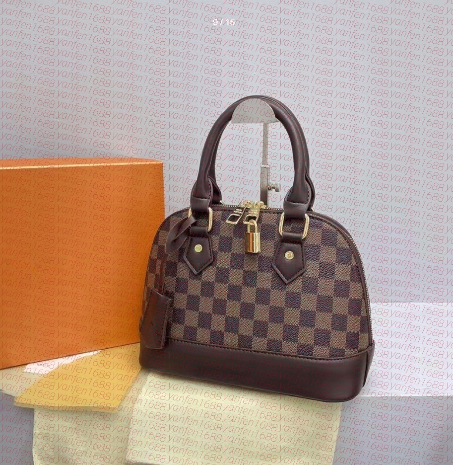 High quality New almas bb Womens crossbody shoulder bag Original designer handbag mirror quality leather chain bag embossing tote shell bag expensive wallet