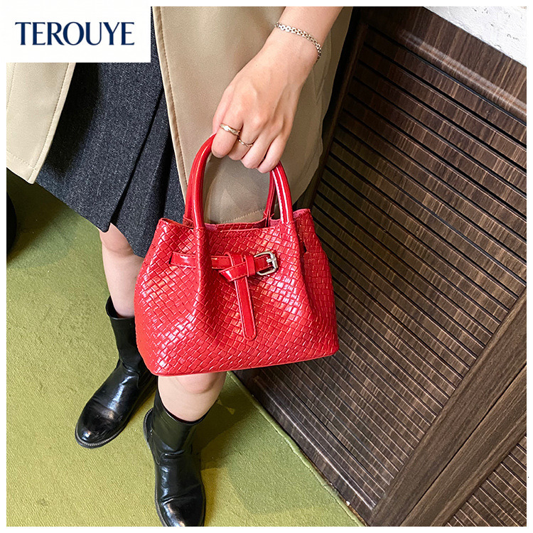 TEROUYE Texture woven women s handbag for autumn and winter Bag niche design fashionable bucket bag trendy retro style luxurious Luxury bag