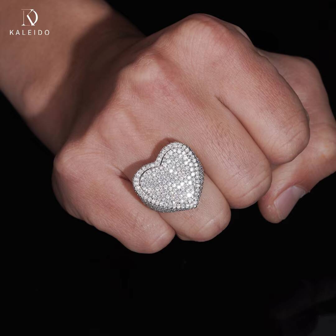 Factory Wholesale Two Tone Heart Shape Iced Out Moissanite Jewelry 925 Silver Ring Fine Hip Hop Vvs Moissanite Diamond Ring
