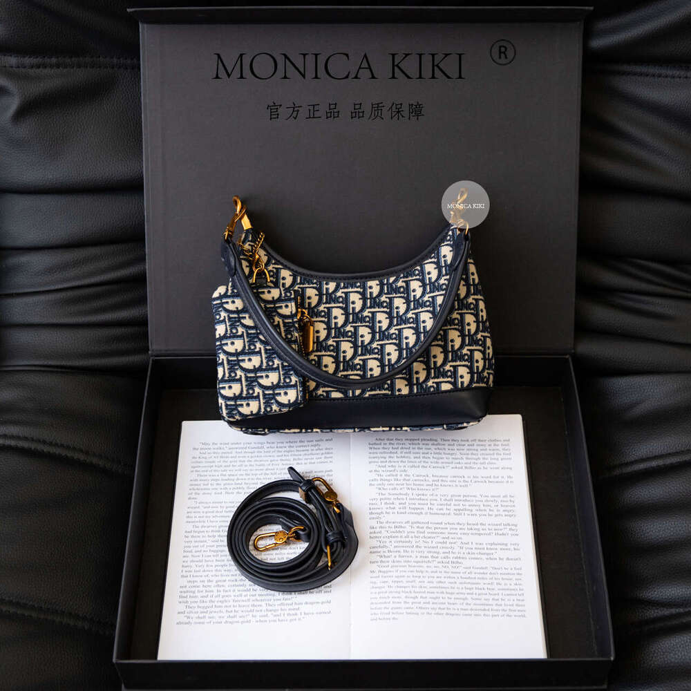 Monica kiki Handheld Vintage Free shipping Embroidered Floral Retro Underarm New High-end Feel Women's Single Shoulder Crossbody Dumpling Bag Ver