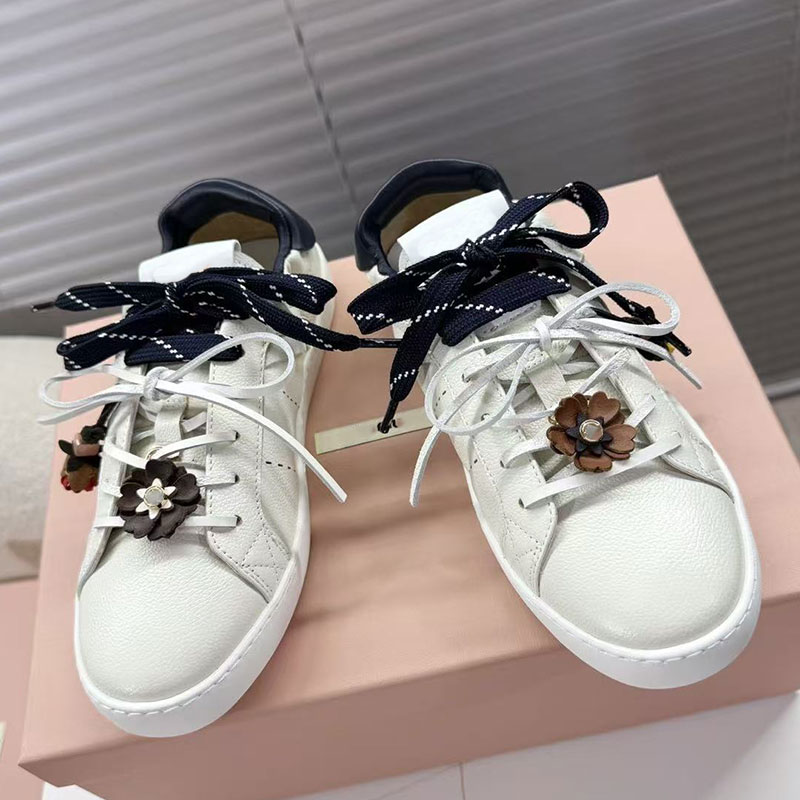 Gymnasium technical fabric suede sneakers designer womens casual shoes two tone lace up patchwork color cowhide leather upper badminton court womens sneakers