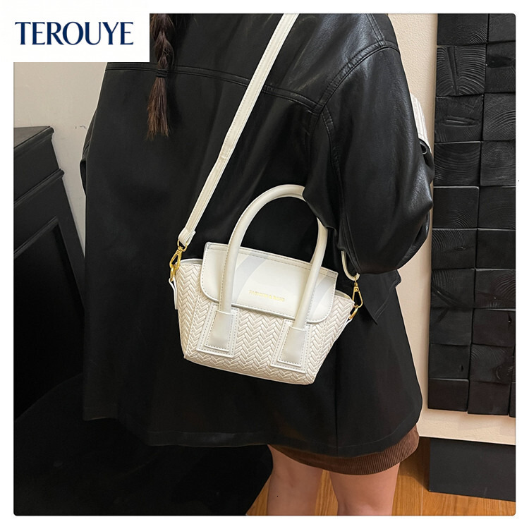 TEROUYE Korean retro women s handbag autumn and winter new fashion elegant niche Bag design woven texture shoulder bag luxurious Luxury bag