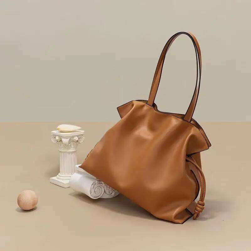 100% Genuine Leather Extra Large Shoulder Bags Women Handbag Bucket Bag Fashion Luxury Designer String Tote Tassel Clutch Bolsas - view 4