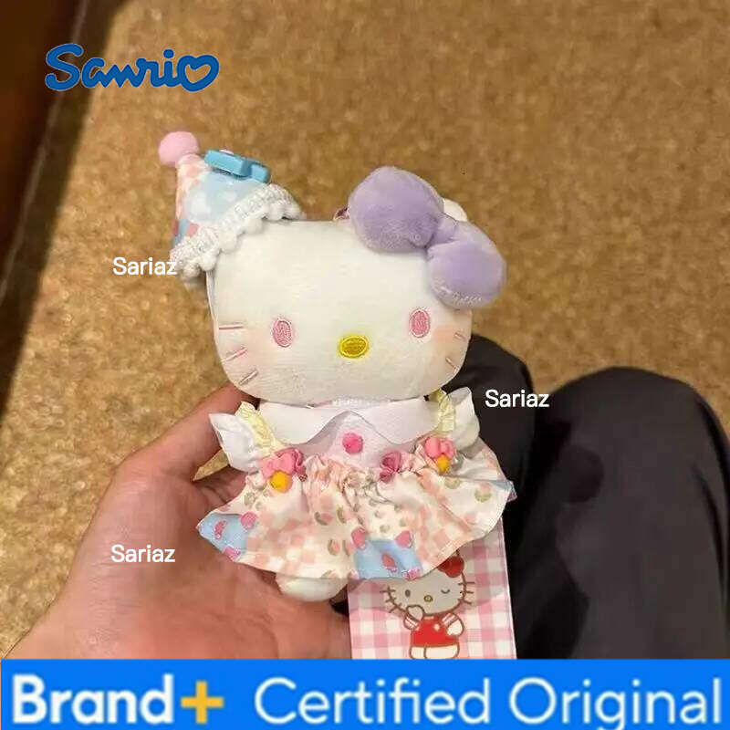 Sanrio Hello Kitty Floral Dress Pendant Heart-shaped Keychain Gift For My Bestie Fashion Backpack Accessories H260121