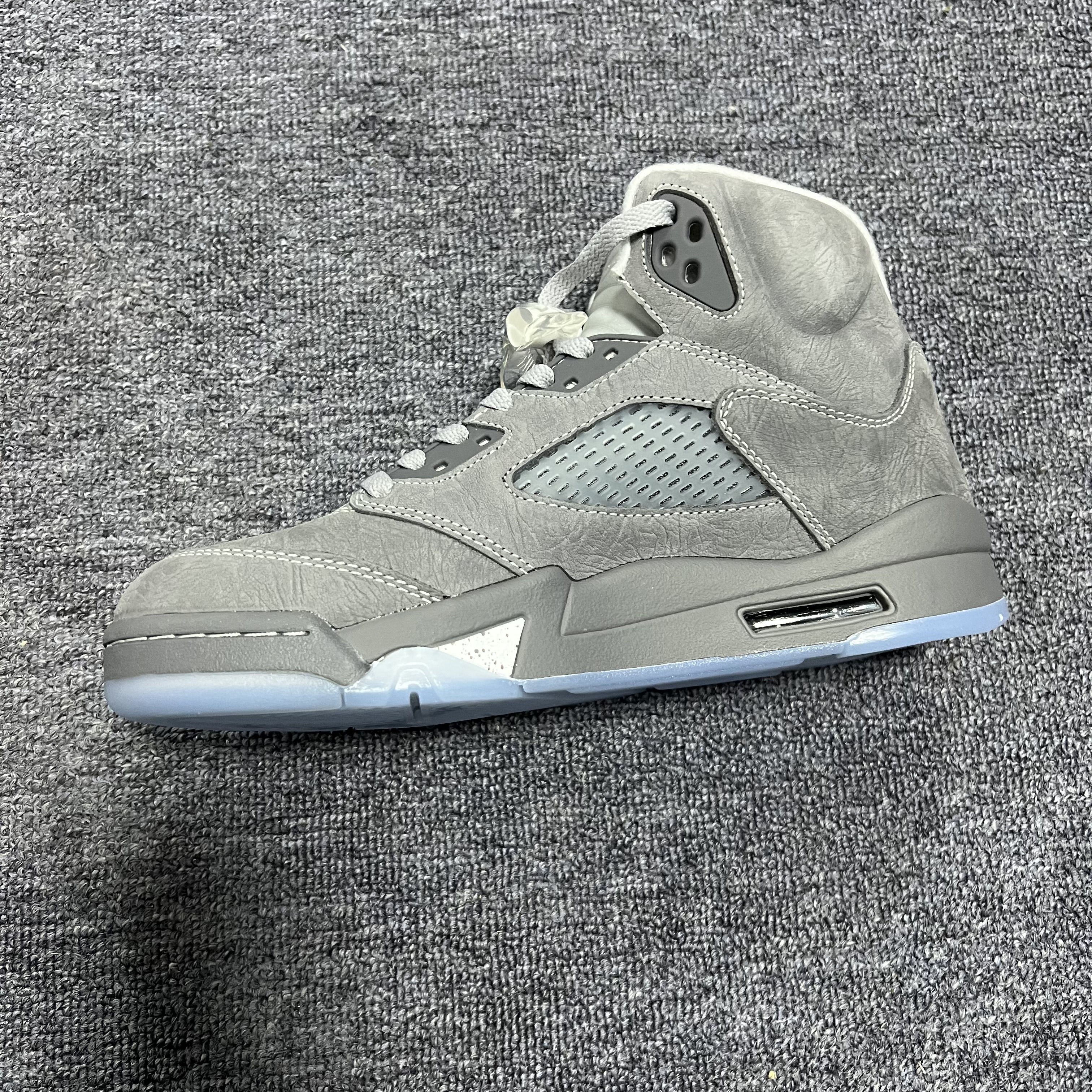 Wolf Grey LKSS Jason High Quality 5 Sneaker Shoes for Man Women