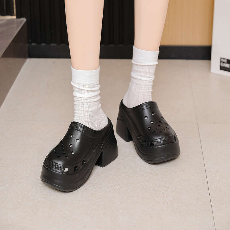 slippers designer women in stock mermaid hole shoes women durable height increasing cushioned beach sandals Outdoor casual slippers with box