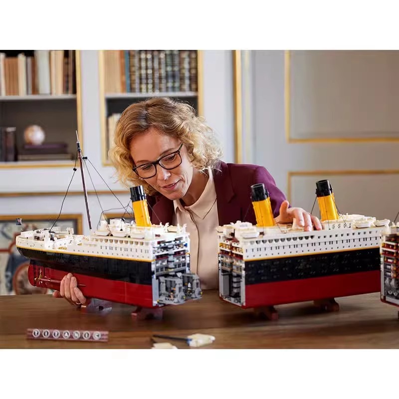 Cross-border new Titanic 10294 adult building assembly building model for boys as a toy gift