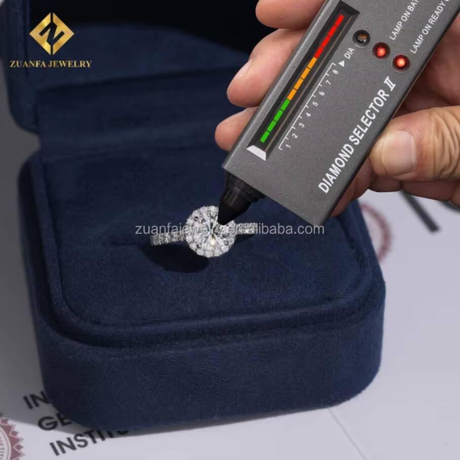 Customized 18k White Gold Luxury Fiance Jewelry 110 Ct Round Excellent Cut Lab Grown Diamond IGI Certificate Engagement Ring