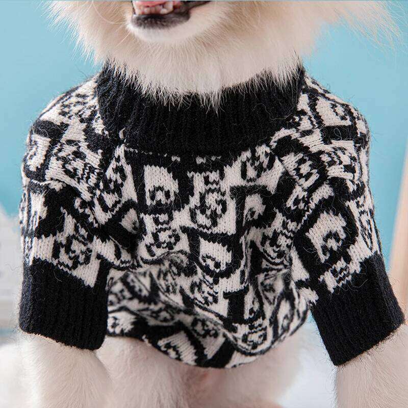 Autumn Winter Cute Chunky Warm Pet Sweaters Puppy Fashion Luxury Cat Clothes Corgi Parka Dachshund Small Medium Dog Clothing