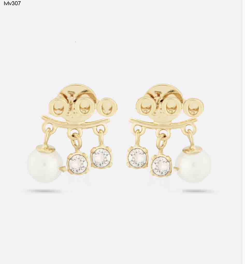 Stud Designer luxury Pearl Stud Earrings Classic Jewelry Diamond Earring Classic letters Pearl for woman gift party wedding Jewelry