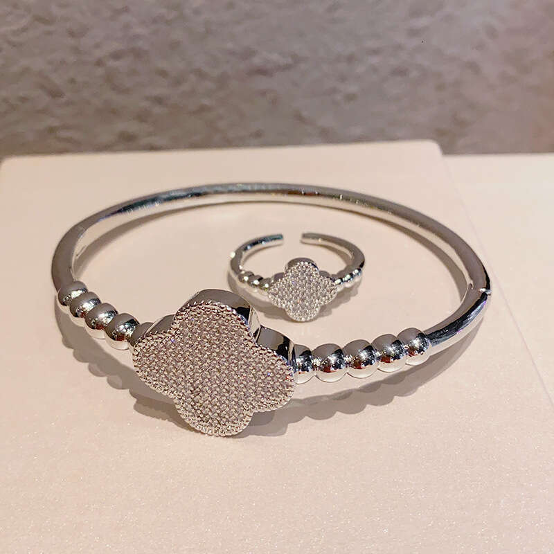 New jewerly designer for women Style Two-Piece Bracelet Ring Micro Inlaid Zircon Set Pure Copper Electroplated Jewelry