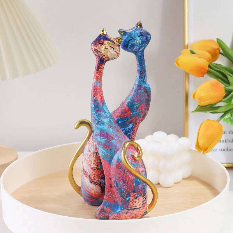Nordic Creative Oil Painting Cat Decorative Ornament Resin Art Decor Home Bedroom Living Room Decoration Sculpture 26H0122