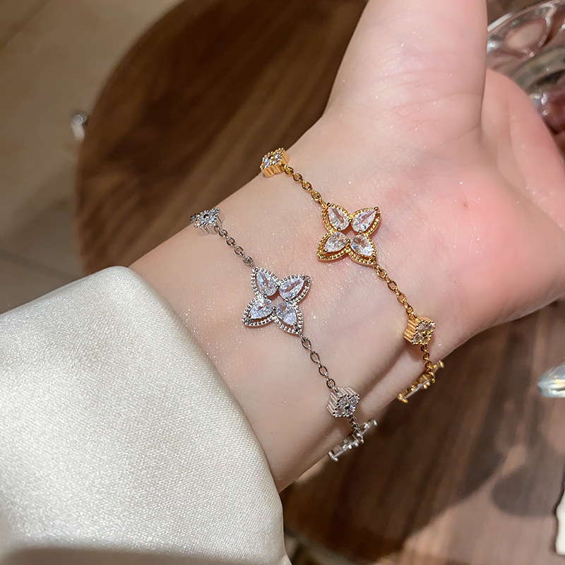 Jewelry Star Flower Designer Zircon Bracelet Minimalist Luxury Plated Hand Chain for Women Fashion Accessory
