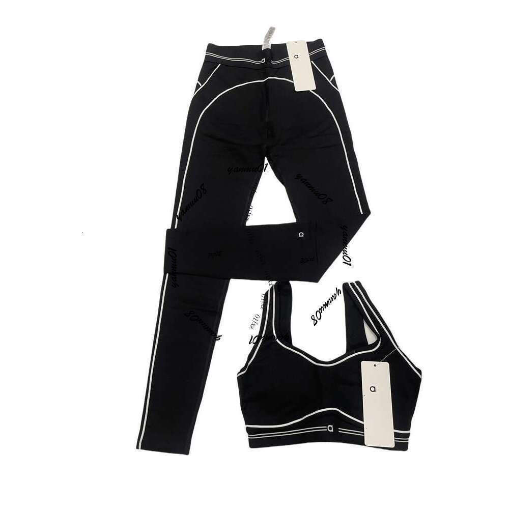 Alosetitys Women Set Designer Woman Tracksuit Breathable Bra Leggings Alosetsness Yoga Set Fitness Clothing Gym Padded Tank Workout Sportswear Tracksuit 5E9