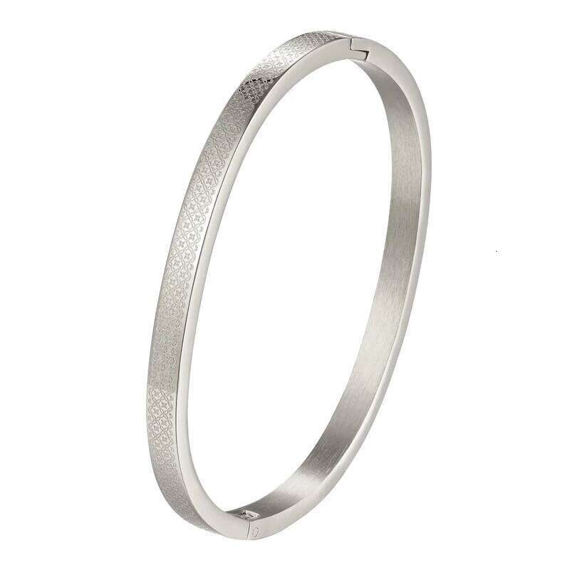 Diameter 5cm And 5.8cm Bangle For Women Kid Stainless Steel Small Flower Gold Color Bracelet Jewelry Low Price 26H0122