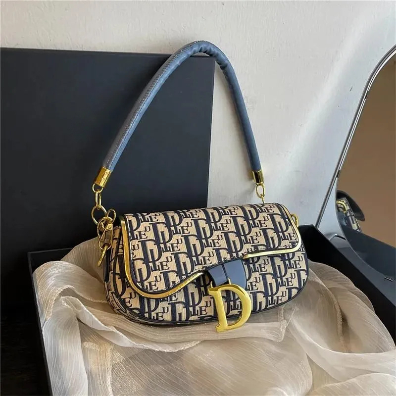 Designer bags luxury Chain Bag plaid flap handbag gold sier chain leather double letter solid color buckle square stripe lady messenger tte65
