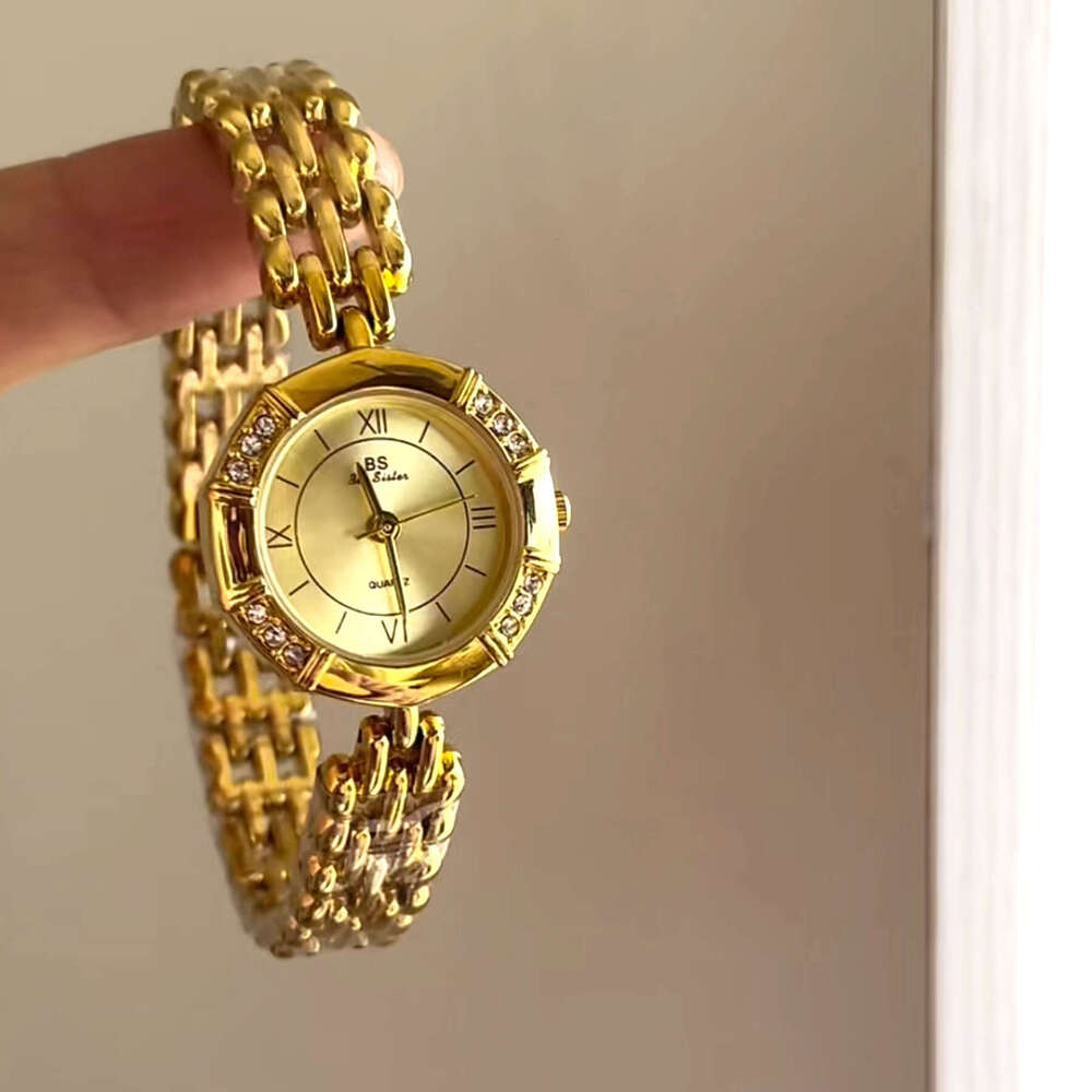 With Box Gold Women's with Diamonds Fashion Niche Design Retro Ladies Quartz Watch Casual Dainty Free gift