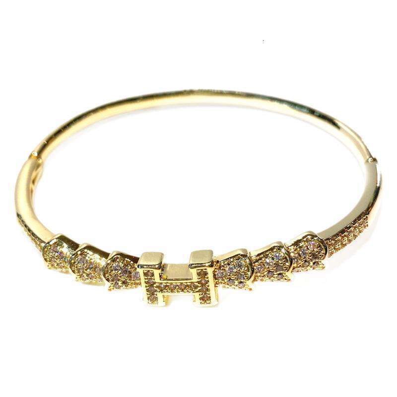 Designer Bracelets Jewerly Bangle Nail For Women European And American Light Luxury Electroplated Bracelet High End Design Open Bracelet Jewelry Visio