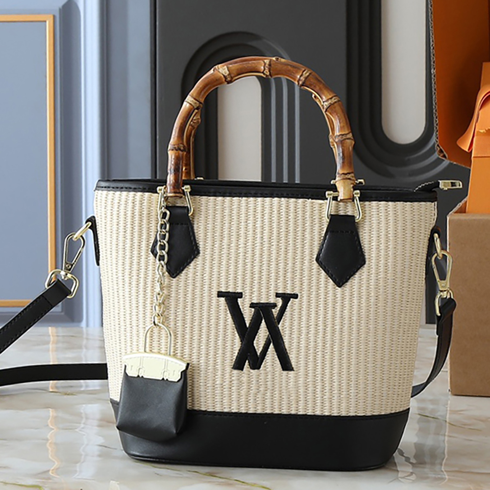 Straw Beach Bag Designer Bag Totes Vegetable Basket Retro Leather Wallet Bamboo Handle Shoulder Bag Ladies Summer Leisure Vacation Crossbody Straw Bag