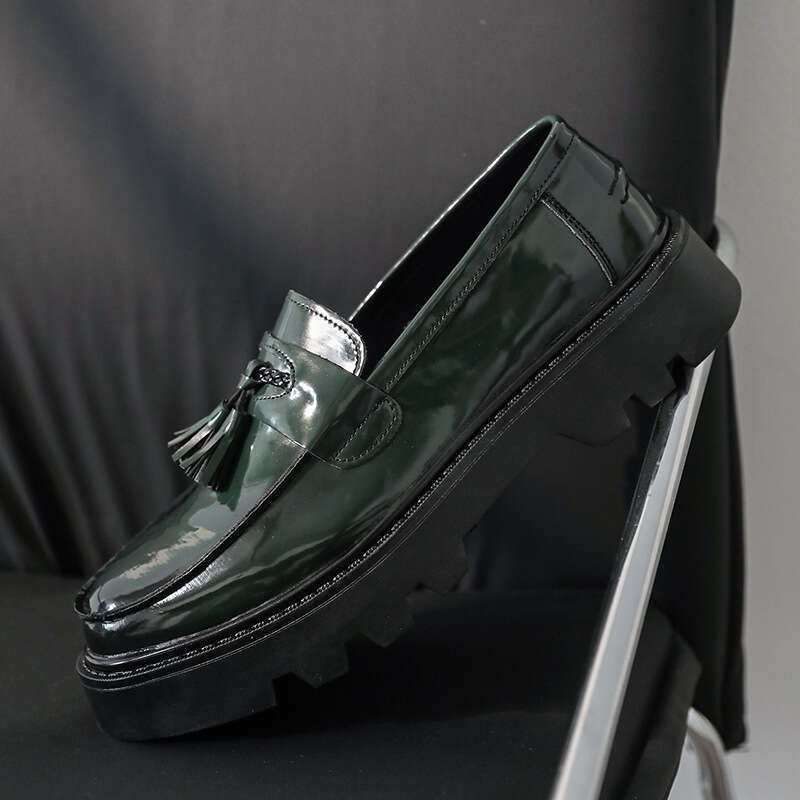 Spring and Autumn Youth Slip-On Loafers Thick-Soled Height-Increasing Black Fashion Men's Casual Leather Shoes