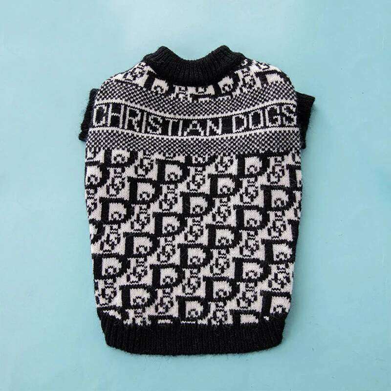 Autumn Winter Cute Chunky Warm Pet Sweaters Puppy Fashion Luxury Cat Clothes Corgi Parka Dachshund Small Medium Dog Clothing
