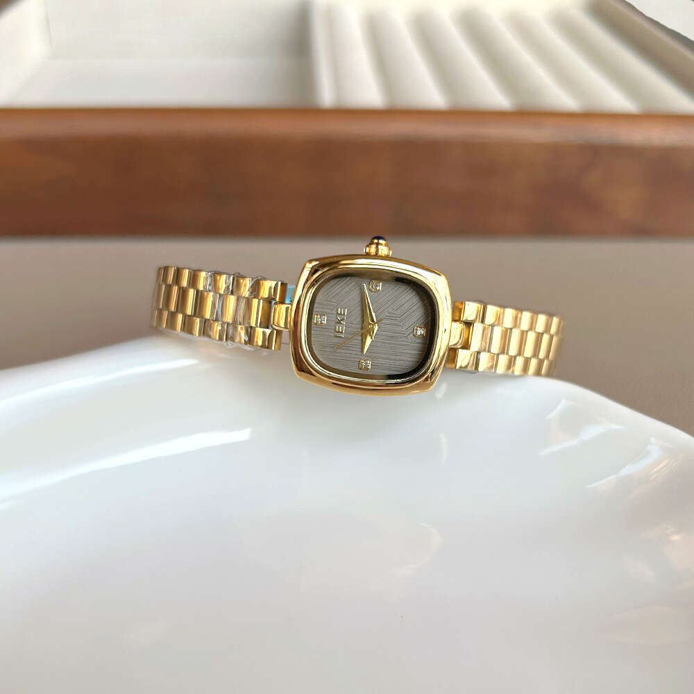 With Box New Steel Strap Women's Cool Silver Gray Design Fashion Small Square Watch Dainty Free gift