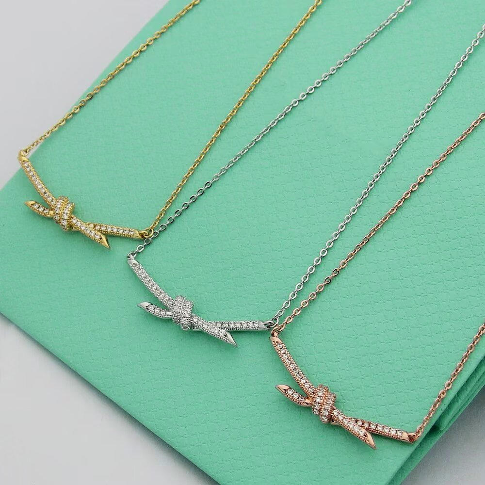 Designer Necklace Fashion Light Luxury Jewelry Brand 18K gold and silver plating Classic knot Pendant Necklace trend Diamond High Quality Jewelry Gift