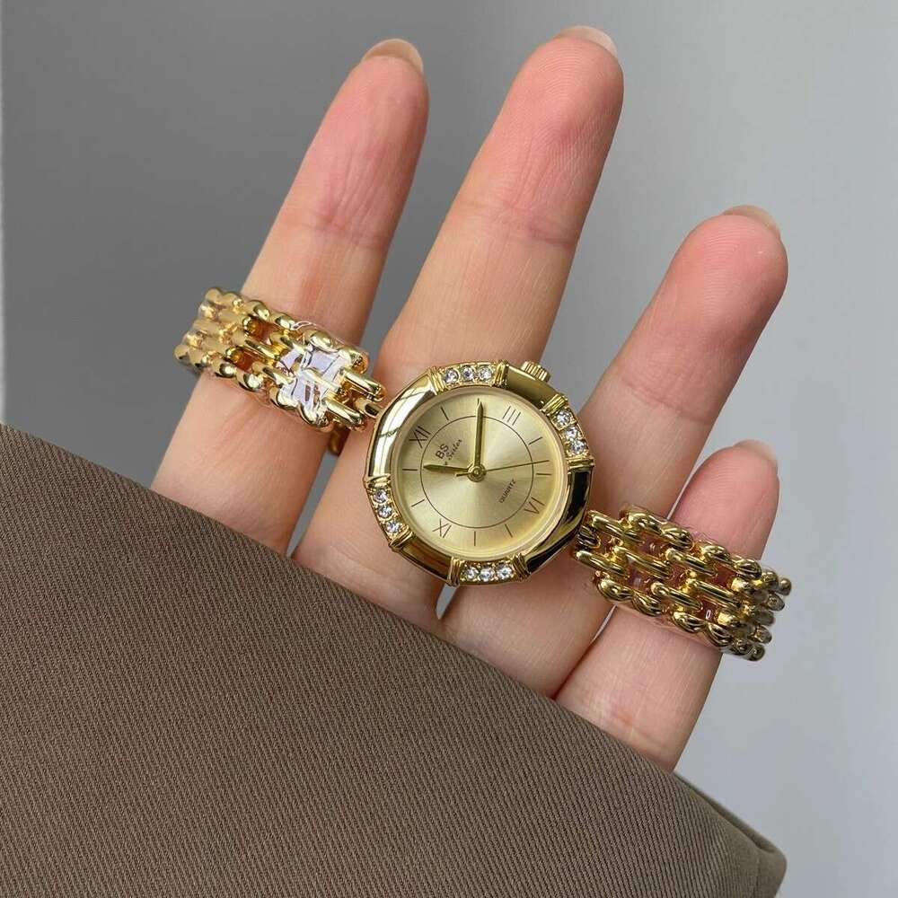 With Box Gold Women's with Diamonds Fashion Niche Design Retro Ladies Quartz Watch Casual Dainty Free gift
