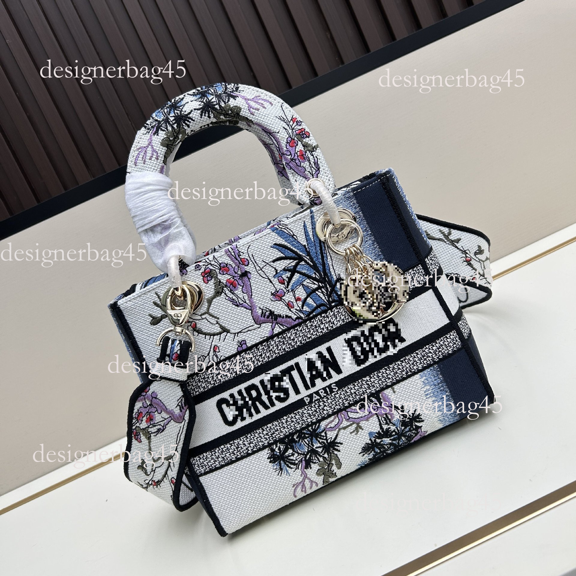 D S Cross Border Dropshipping D Embossed Embroidery Zoo For Women Large Capacity Luxury bag designer bag Handheld D Shopping Bag Travel Open Top