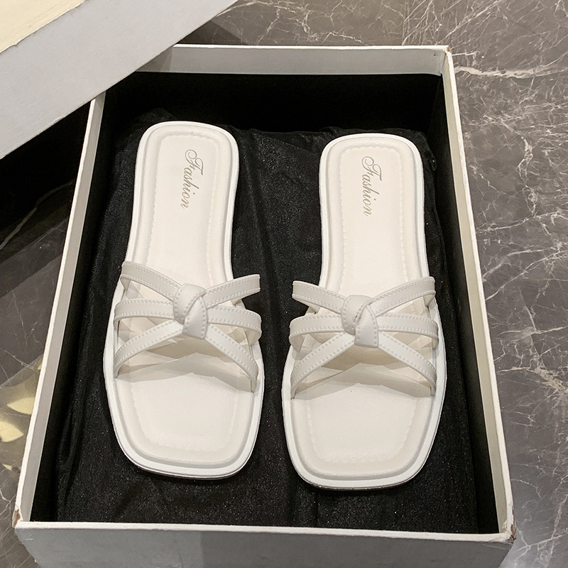 new Free delivery Slippers Slippers fashionable outerwear comfortable and casual with just one foot on the beach single shoe flat bottom