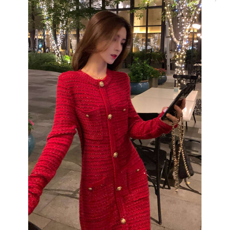 Red Knitted Dress 2026 Spring/Autumn New Fashionable Retro High End Sensation Slimming Skirt Ladies' elegant dress