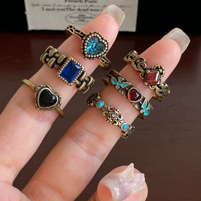 Jewelry Vintage Bla… - image