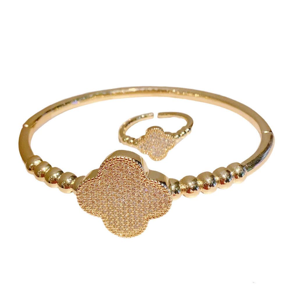 New jewerly designer for women Style Two-Piece Bracelet Ring Micro Inlaid Zircon Set Pure Copper Electroplated Jewelry