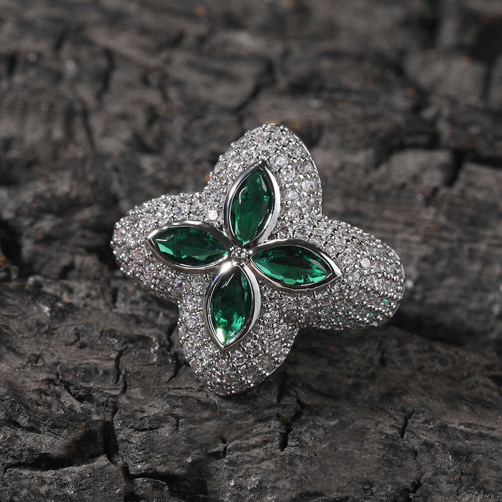 With Box European and American Cross-Border Dainty Design Clover-Shaped Zircon High-End Niche Full Flower-Shaped Green Diamond Jewelry Ring Wholesale 