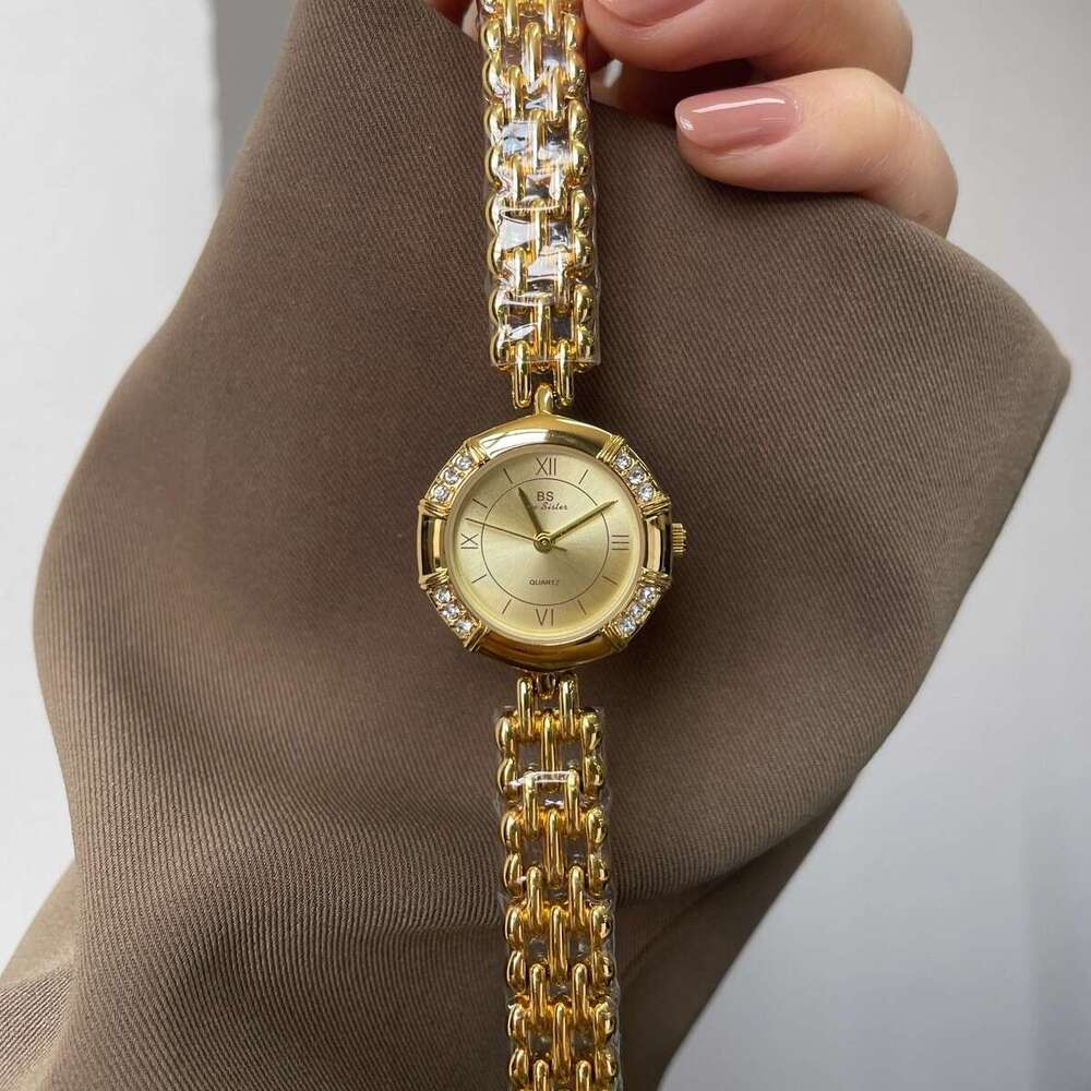 With Box Gold Women's with Diamonds Fashion Niche Design Retro Ladies Quartz Watch Casual Dainty Free gift