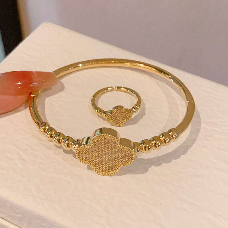 New jewerly designer for women Style Two-Piece Bracelet Ring Micro Inlaid Zircon Set Pure Copper Electroplated Jewelry