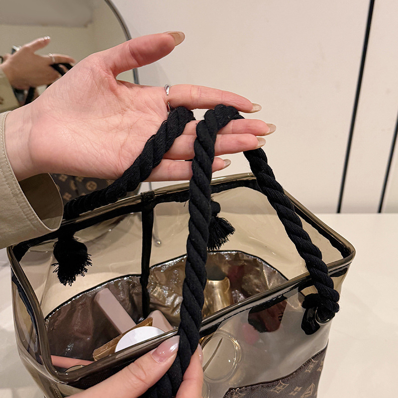 High Fashion Sense With Makeup Large Capacity Bag Handbag New Portable Cosmetics Storage Bag