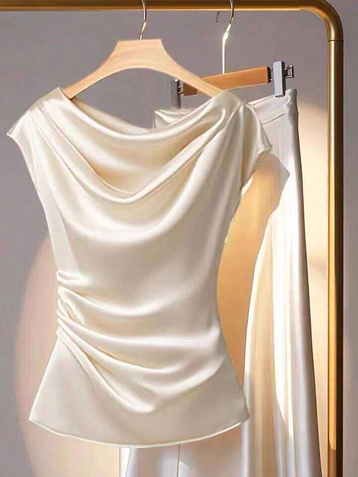 Light and mature temperament, wind colored Ding shirt, summer French high-end feeling, slimming shirt for women