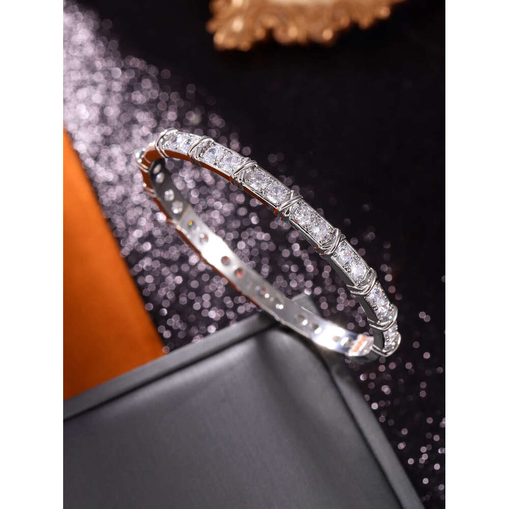European and American Designer jewerly Starry Sky High-End Simple Fashion Row Diamond Full Zircon Classic X Women's Bracelet Direct from Manufact