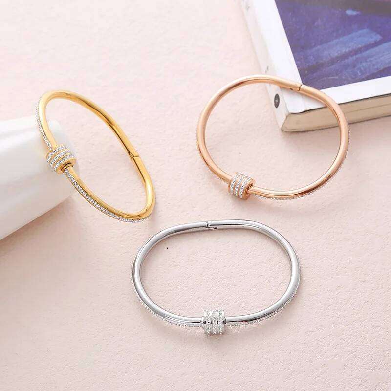 Hollow Dainty Rhinestone Geometry Bracelet for Women 102 Cuff Bangle Silvery Golden Plated Minimalist Jewelry Stainless Steel Z260123