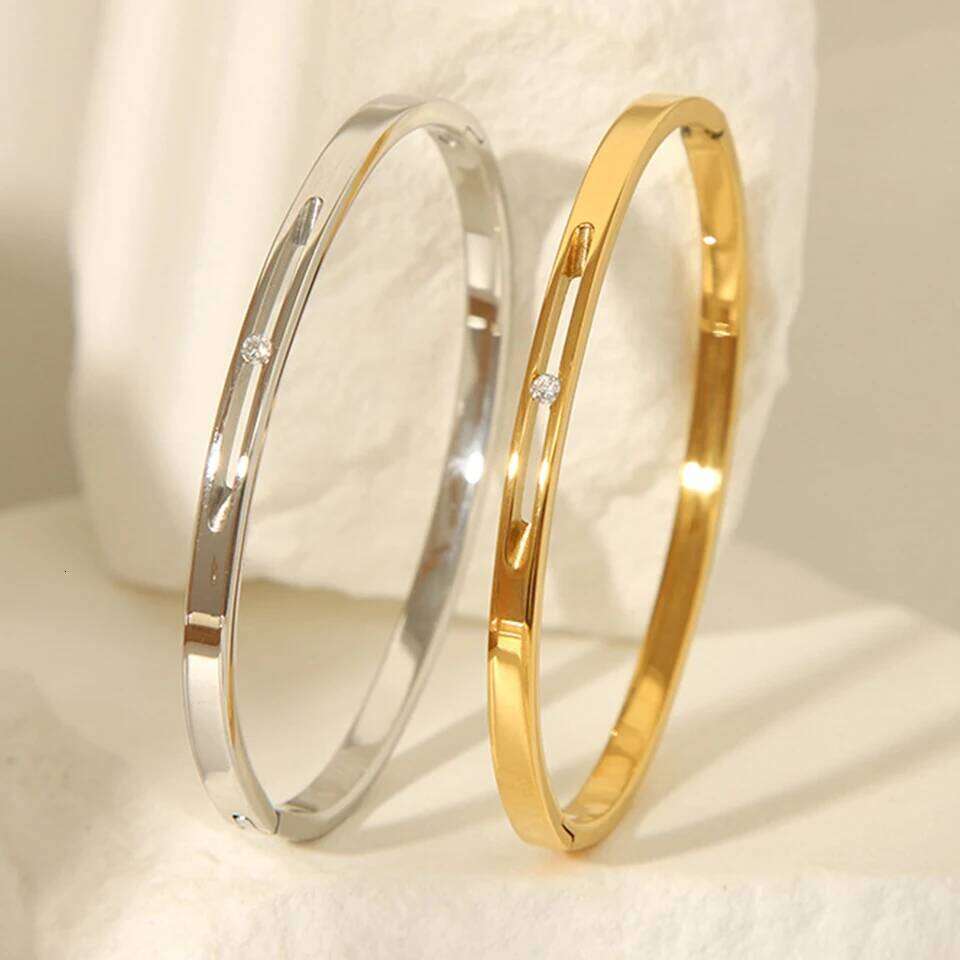 Yupsk Classics Stainless Steel Hollow Single Zircon Bracelet For Women Fashion Party Jewelry Halloween Christmas Accessory Gift Z260123