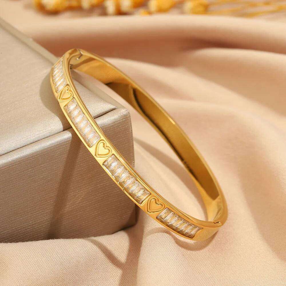 ZAKOL Stainless Steel Heart Inlaid Zirconium Fashion Women's Couple Holiday Gift Bracelet Party Daily Jewelry Z260123
