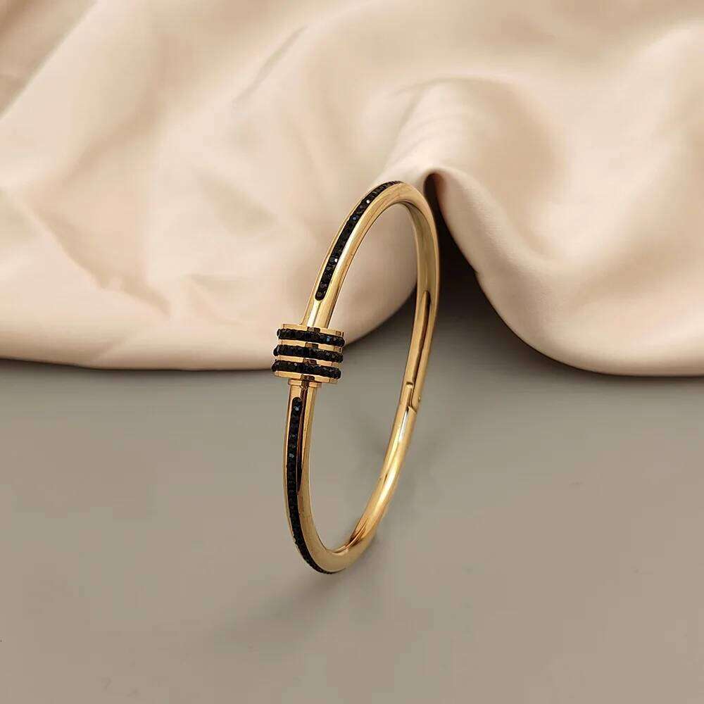 Classic small waist O-shaped stainless steel gold-plated bracelet, high quality waterproof jewelry, wedding party jewelry Z260123