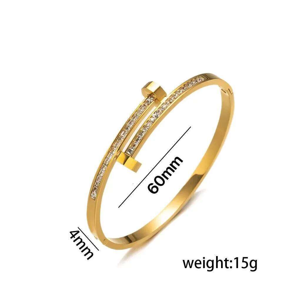 Exquisite Copper and Zirconia Stainless Steel Open Stud Festive Party Daily Jewelry Elegant Bracelet For Women Z260123