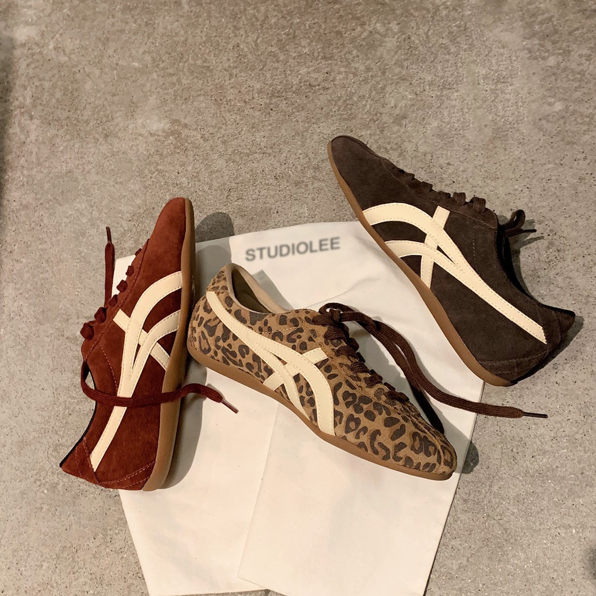 Free Shipping Luxury Shoes 2026 Women's Retro Suede Lace-up Sneakers Contrast Stripe Leopard Print Flat Casual Shoes