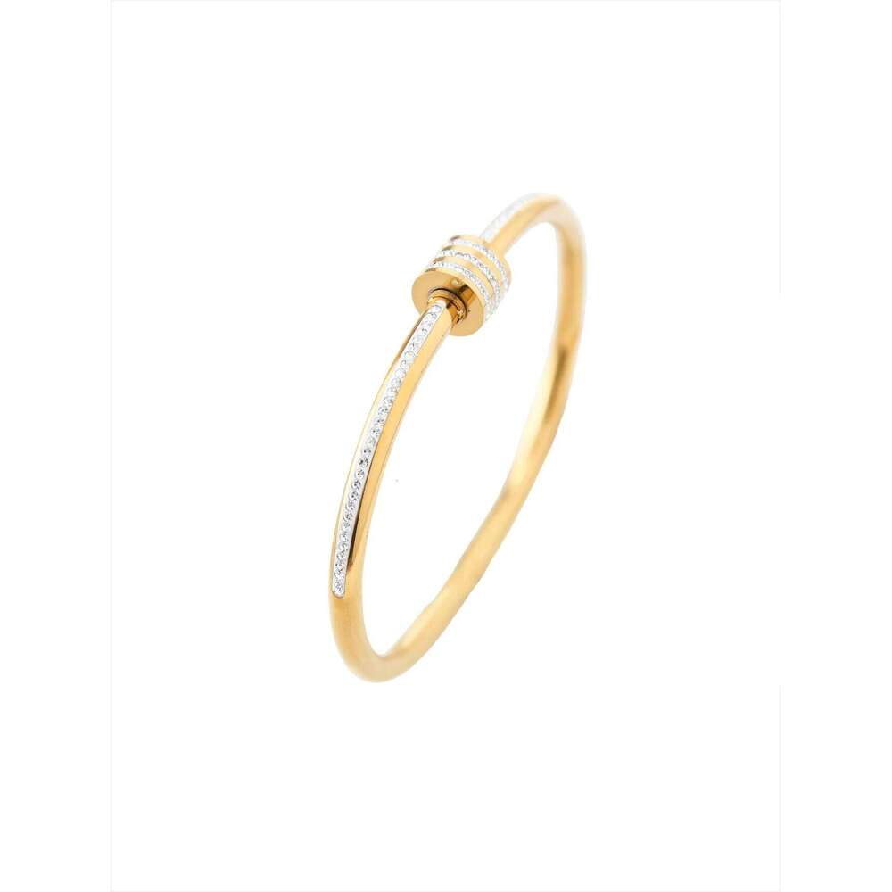 Elegant Temperament Delicate Stainless Steel With Diamond Clover, Small Waist, Hollow Clover Bracelet Female Z260123