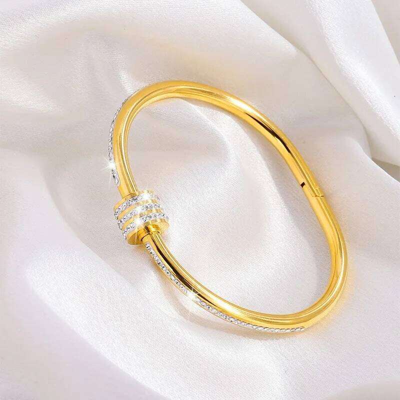 Fashion Stainless Steel Inlaid With Zirconium Various Styles Of Bracelets Women And Men Holiday Gift Couples Party Daily Jewelry Z260123