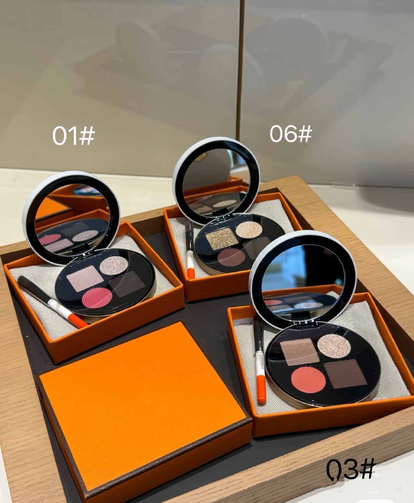 Luxury brand 4-Color Eye shadow Palette 3g 06 Ombres Mordre Eye Shadow Super Neutral Sensual 02 Ombre Vegetal Digital 04 Ombre Marine Eye Makeup 6 colors good quality
