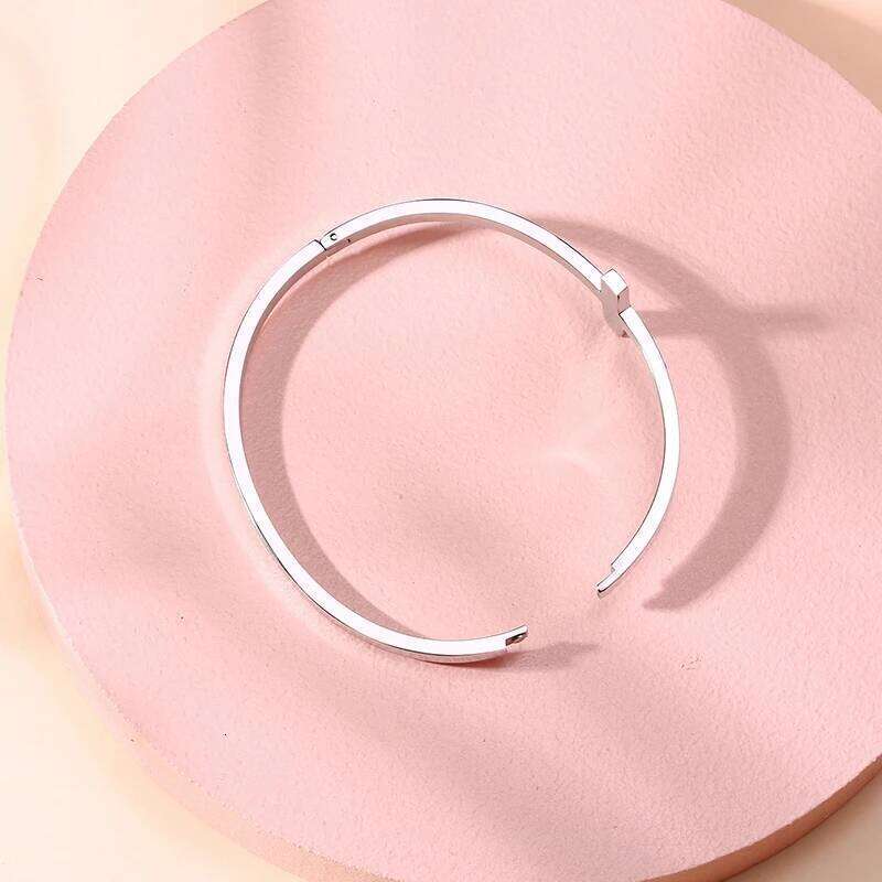 Charm Women Cuff Bangles Cross Crystal Bracelets For Girls Sister Wife Friendship Jewelry Z260123